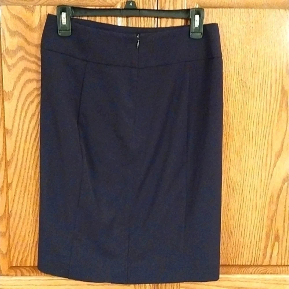 APT‎ 9 Women's Black Pencil Skirt Size 4 Knee Length Back Zip Poly Rayon Spandex